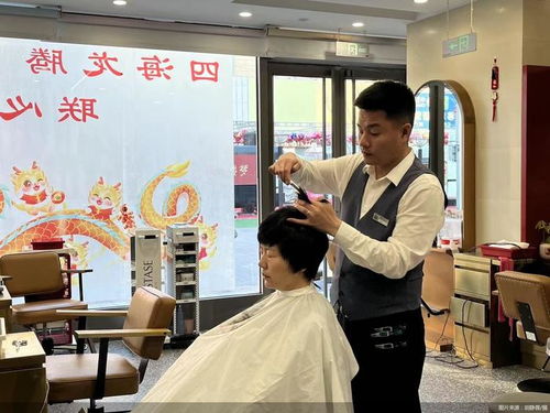 二月二剃龙头 四联美发预计今日客流翻倍